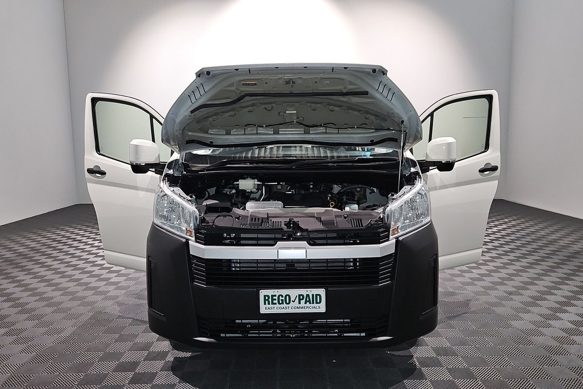 2023 Toyota Hiace Commuter GDH322R
