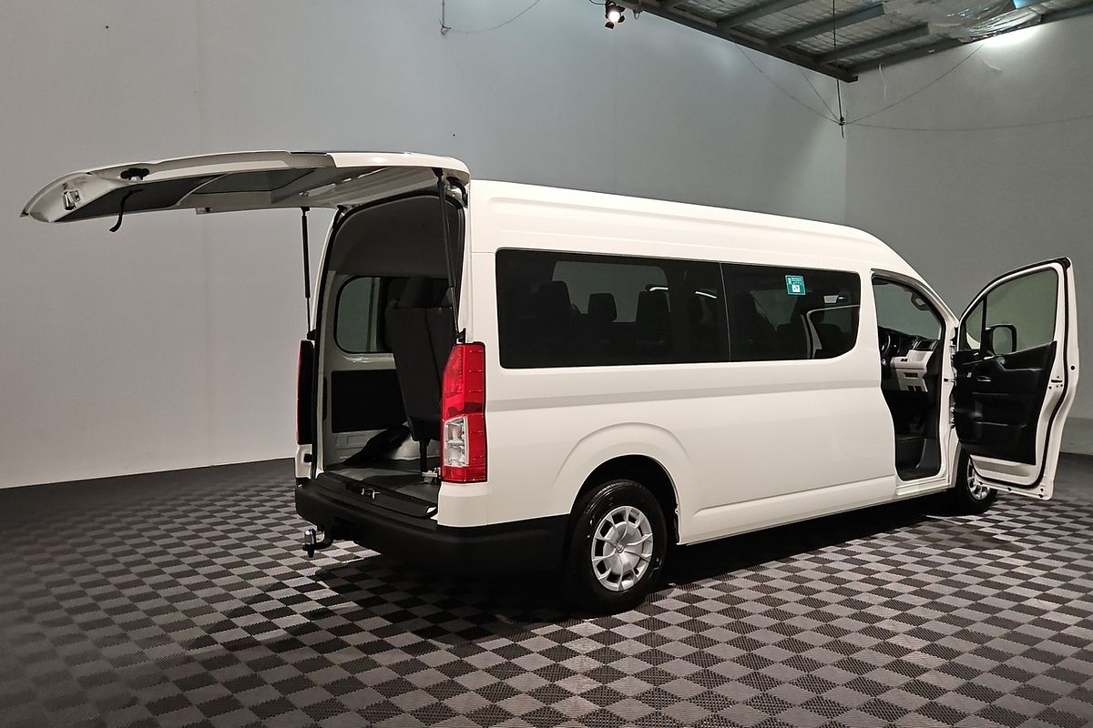 2023 Toyota Hiace Commuter GDH322R