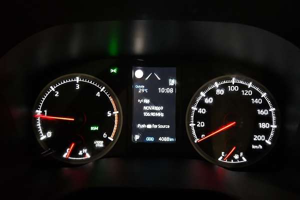 2023 Toyota Hiace Commuter GDH322R