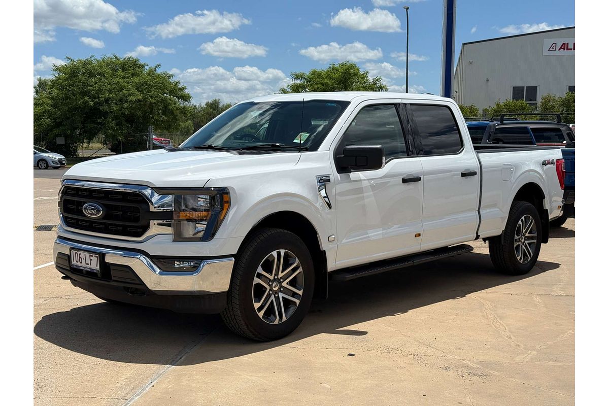 2023 Ford F-150 XLT 4X4 LWB