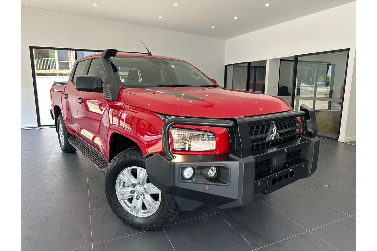 2024 Mitsubishi Triton GLX+ MV 4X4