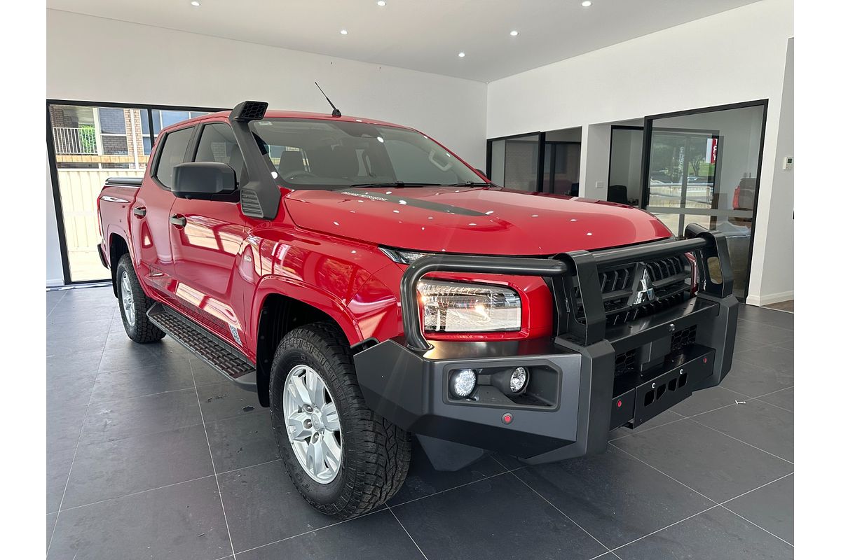 2024 Mitsubishi Triton GLX+ MV 4X4
