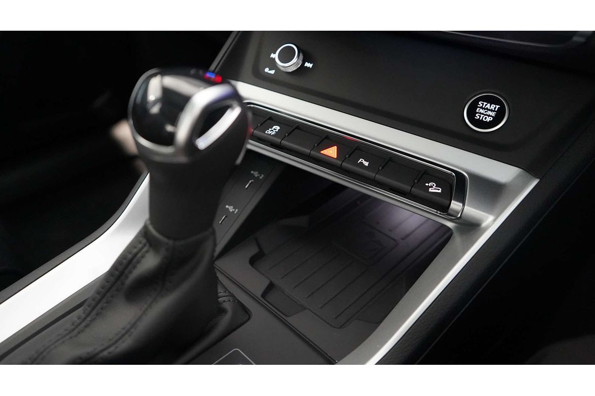 2024 Audi Q3 35 TFSI F3