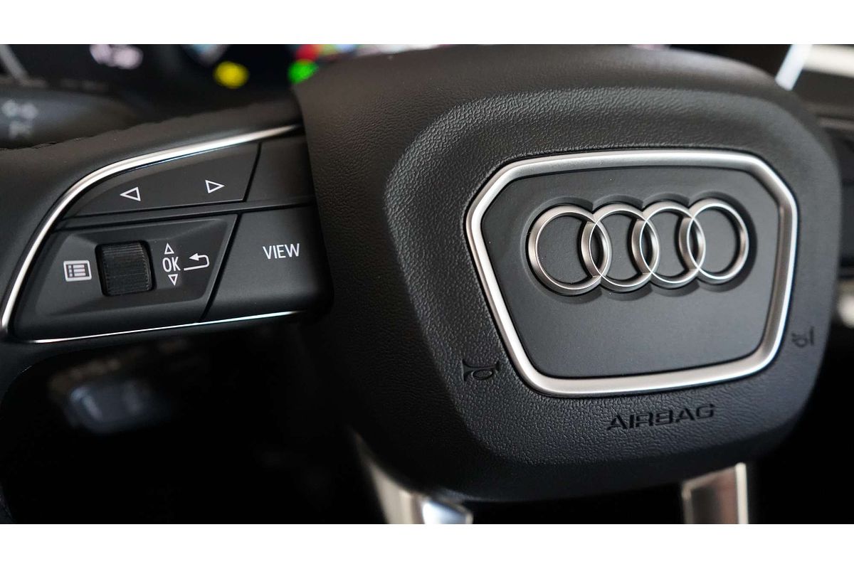 2024 Audi Q3 35 TFSI F3