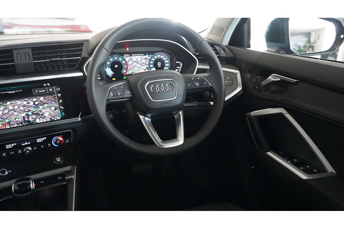 2024 Audi Q3 35 TFSI F3