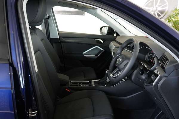 2024 Audi Q3 35 TFSI F3