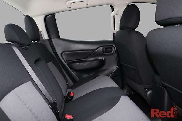 2023 Mitsubishi Triton GLX MR 4X4