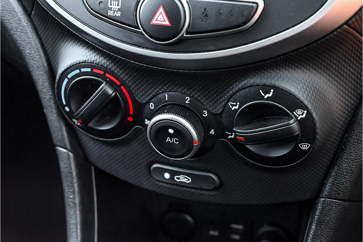 2019 Hyundai Accent Sport RB6