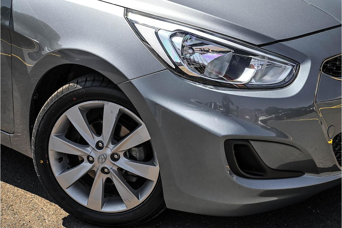 2019 Hyundai Accent Sport RB6