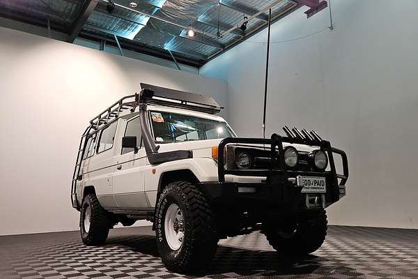 1998 Toyota Landcruiser Troopcarrier FZJ75RV