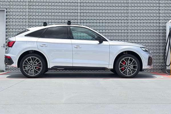 2023 Audi Q5 55 TFSI e S Line FY