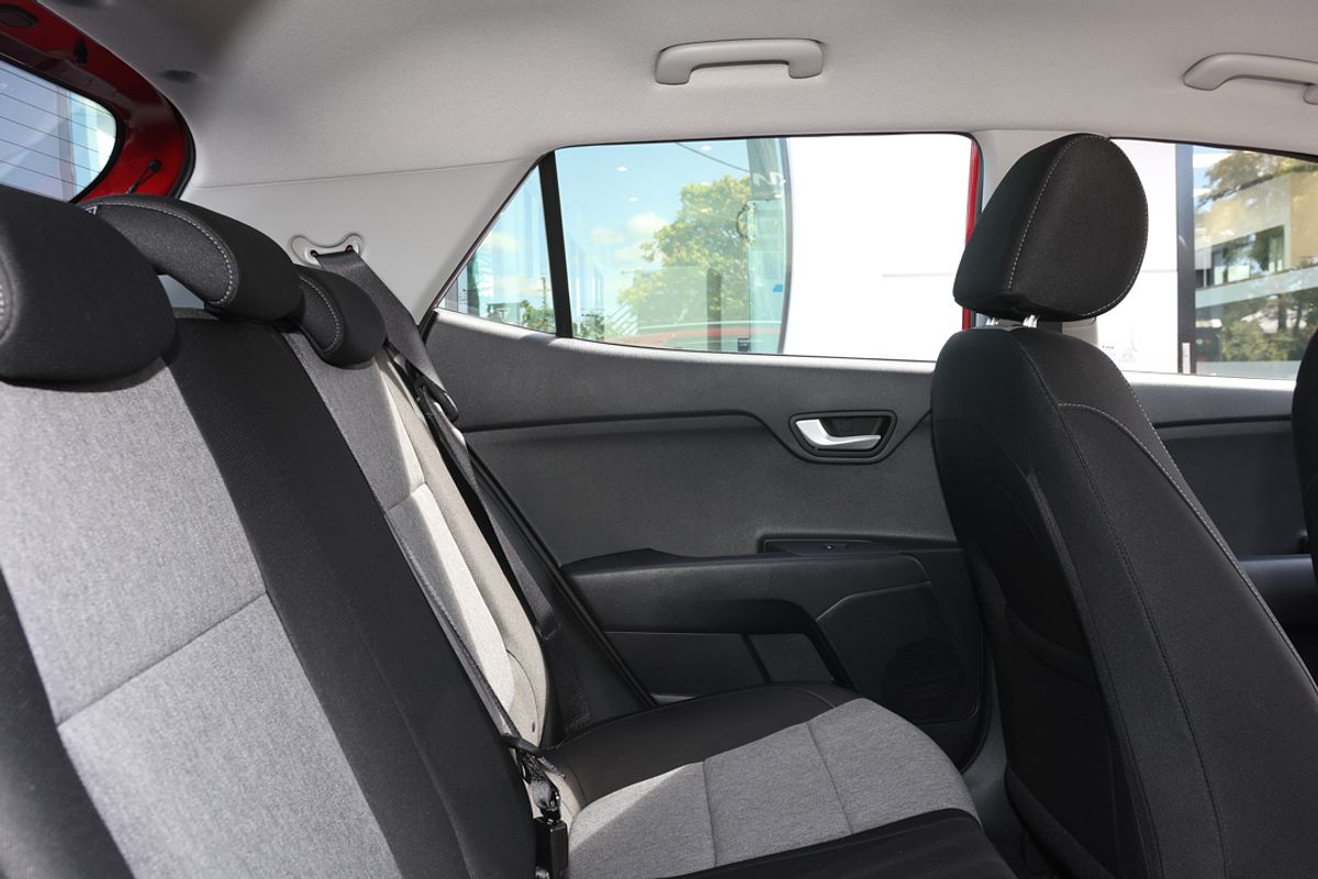 2024 Kia Stonic S YB