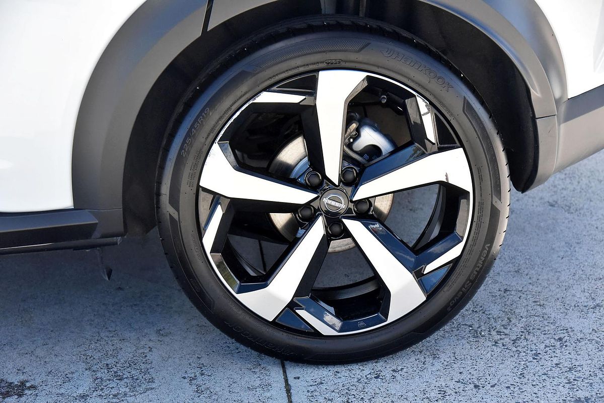 2023 Nissan JUKE ST-L F16