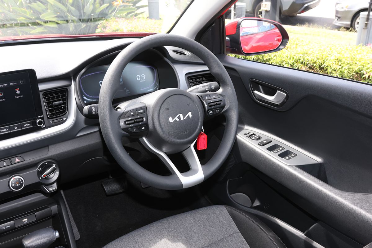 2024 Kia Stonic S YB