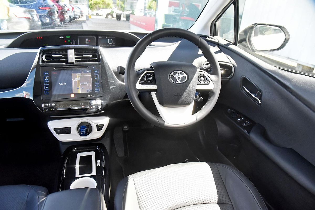 2015 Toyota Prius i-Tech ZVW30R