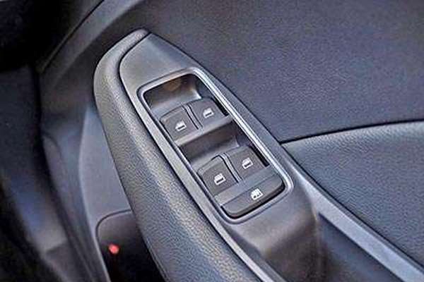 2024 MG ZS Excite AZS1