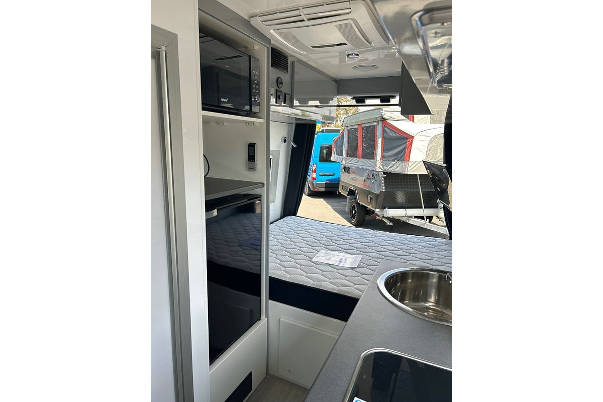 2022 LDV Deliver 9 LWB