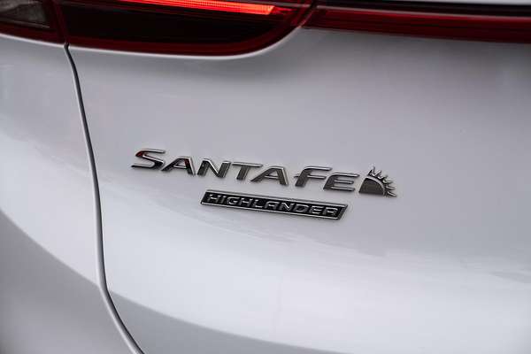 2022 Hyundai Santa Fe Hybrid Highlander TM.V4