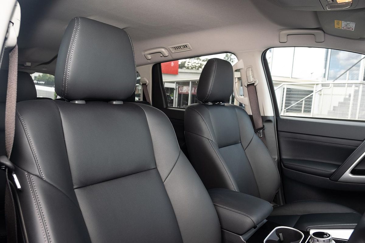 2024 Mitsubishi Pajero Sport Exceed QF