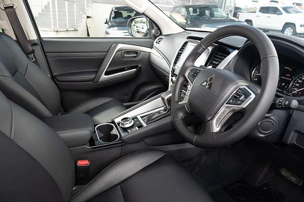 2024 Mitsubishi Pajero Sport Exceed QF