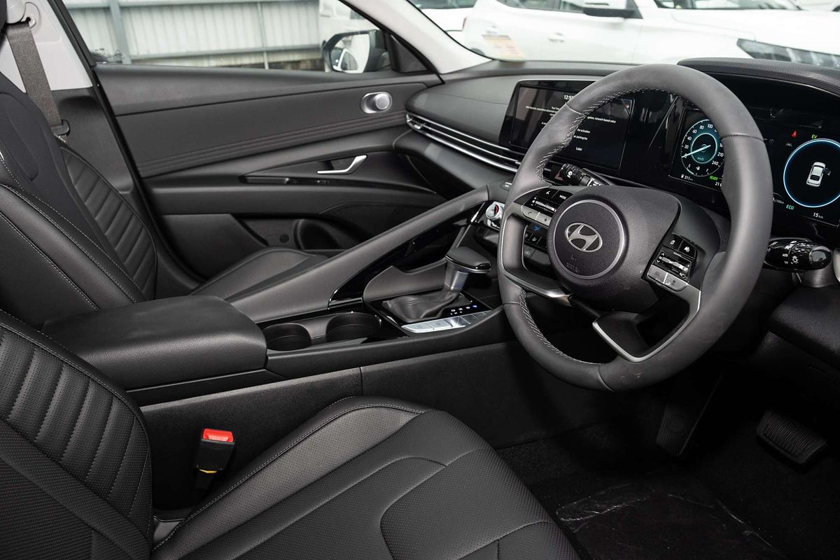 2024 Hyundai i30 Elite Hybrid CN7.V2