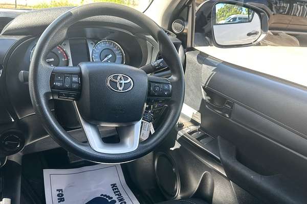 2021 Toyota Hilux SR GUN126R