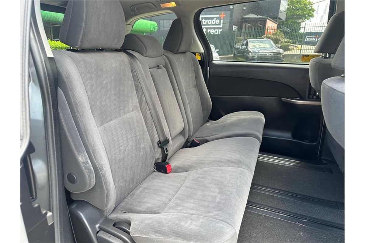 2012 Toyota TARAGO GLX ACR50R MY13