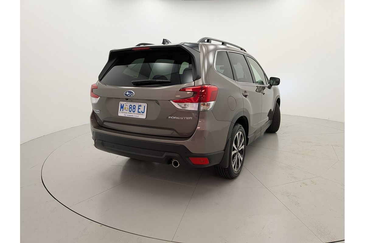 2024 Subaru Forester 2.5i Premium S5