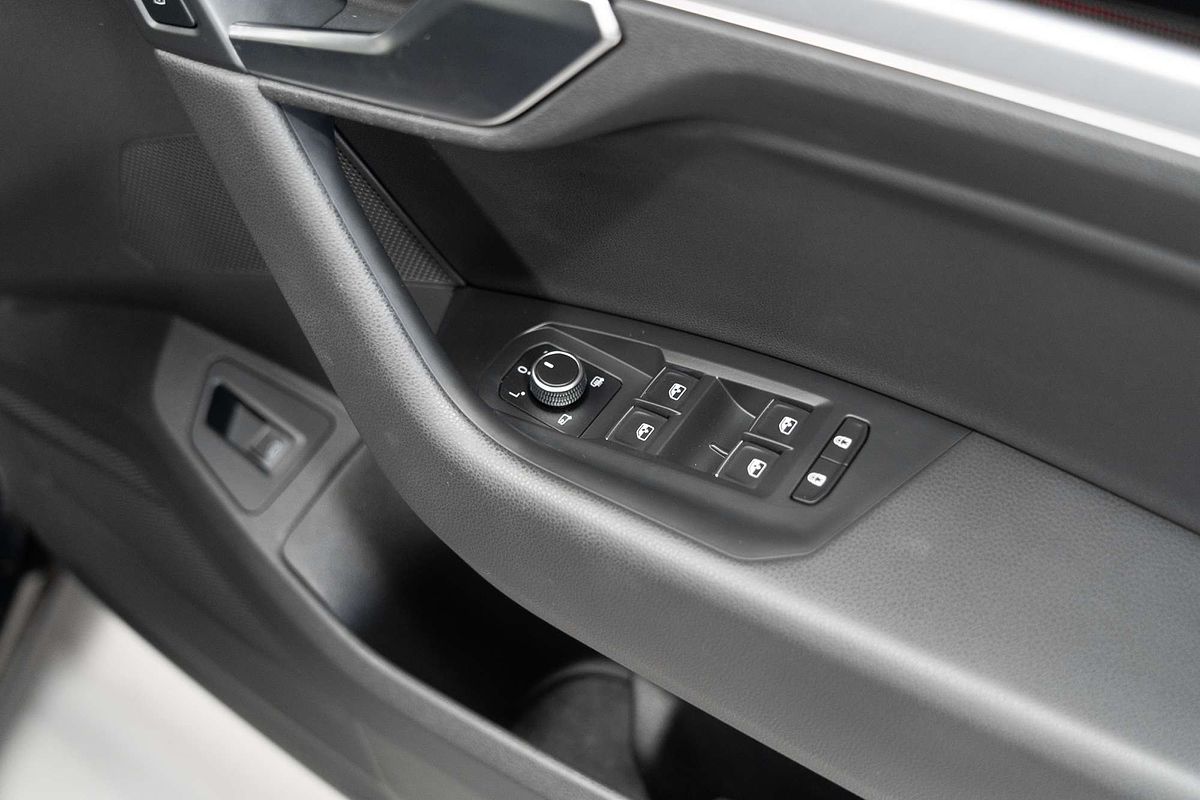 2022 Volkswagen Touareg 170TDI CR