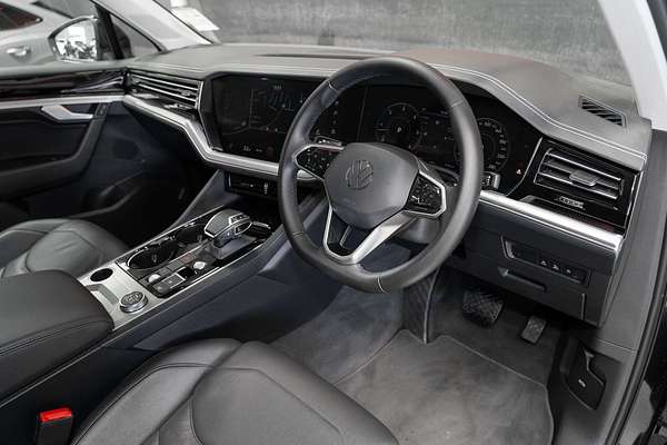 2022 Volkswagen Touareg 170TDI CR