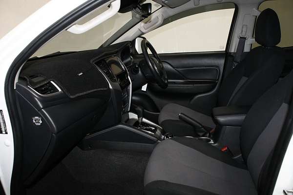 2020 Mitsubishi Triton GLS MR 4X4