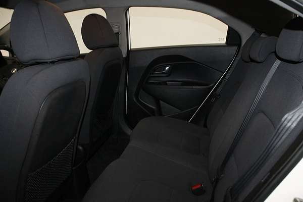2013 Kia Rio S UB