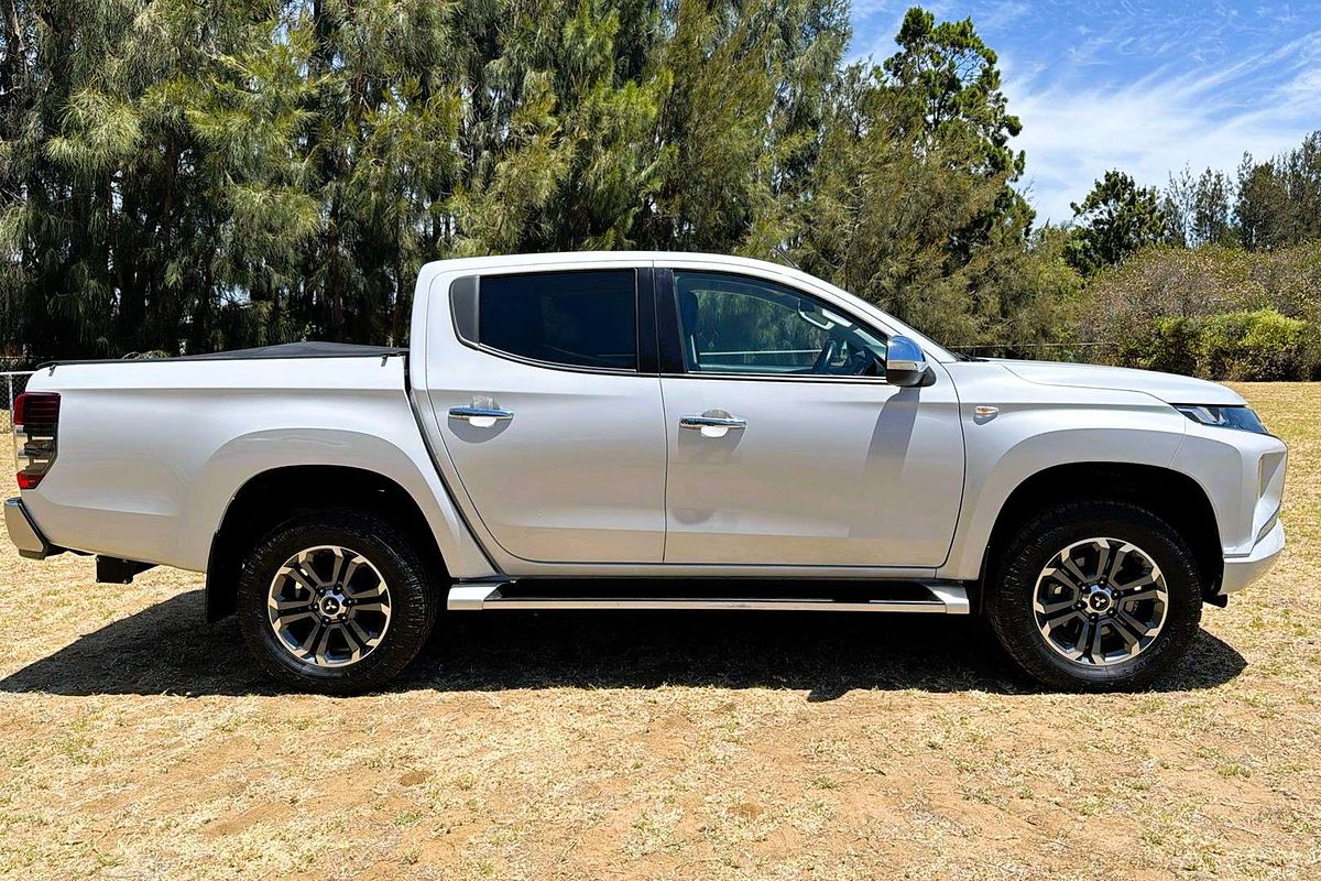 2020 Mitsubishi Triton GLX MR 4X4
