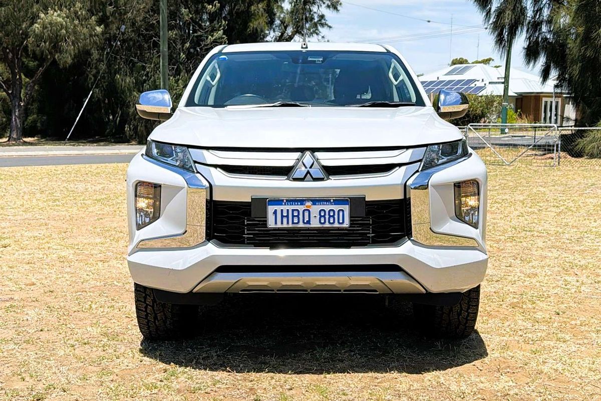 2020 Mitsubishi Triton GLX MR 4X4