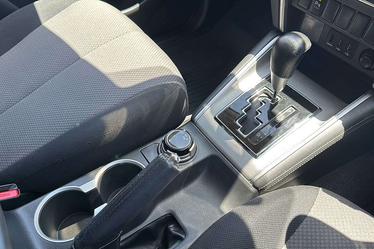 2020 Mitsubishi Triton GLX MR 4X4