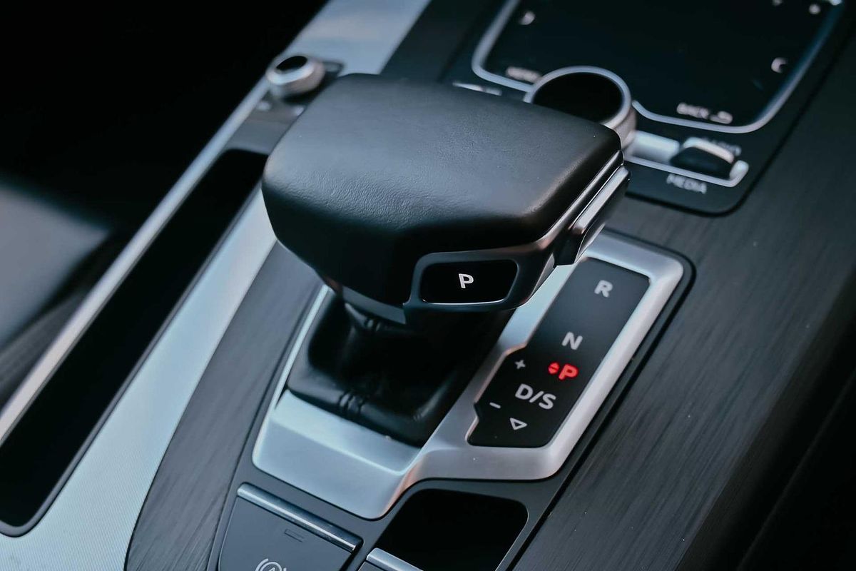 2020 Audi Q5 40 TDI sport FY