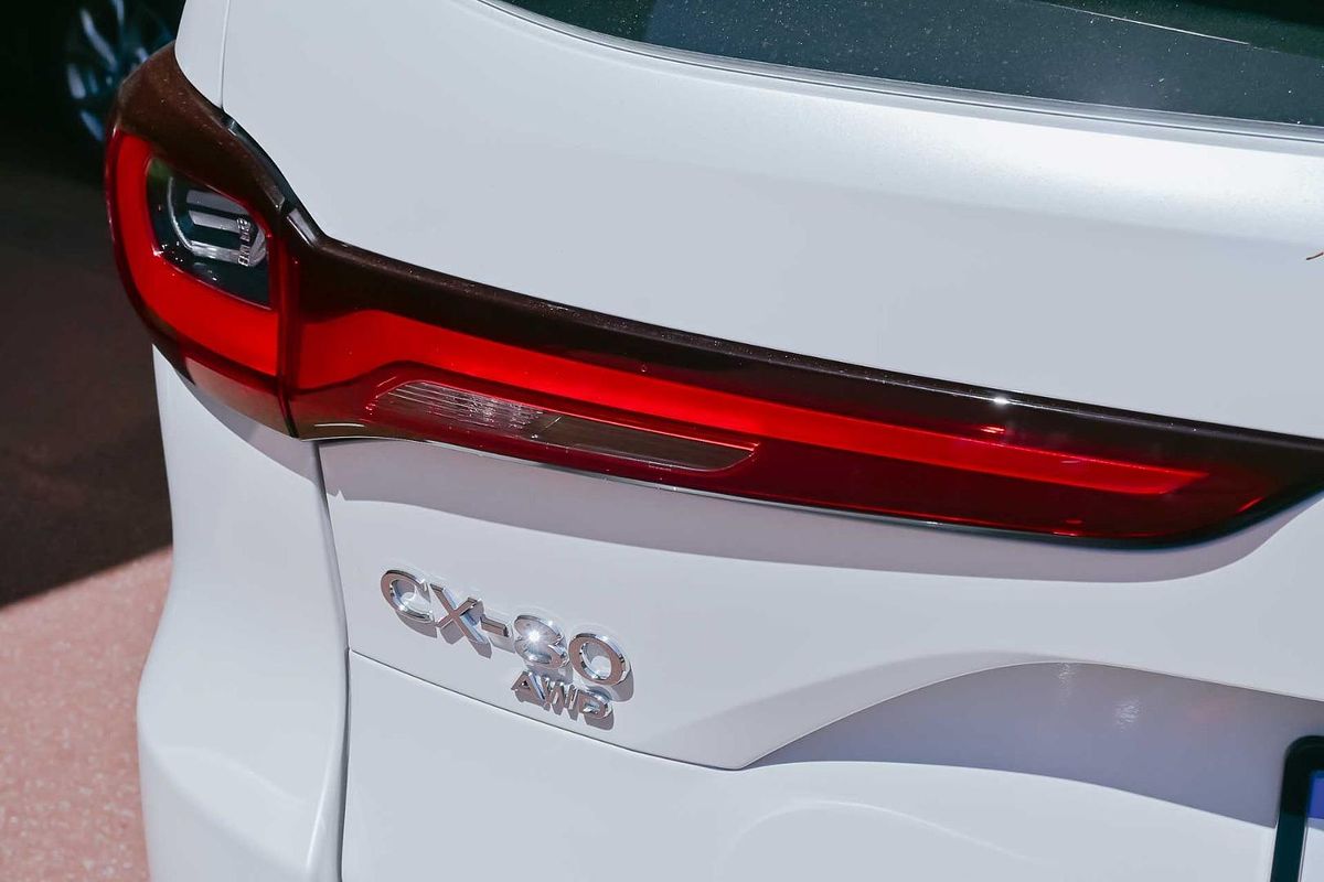 2024 Mazda CX-80 P50e GT KL