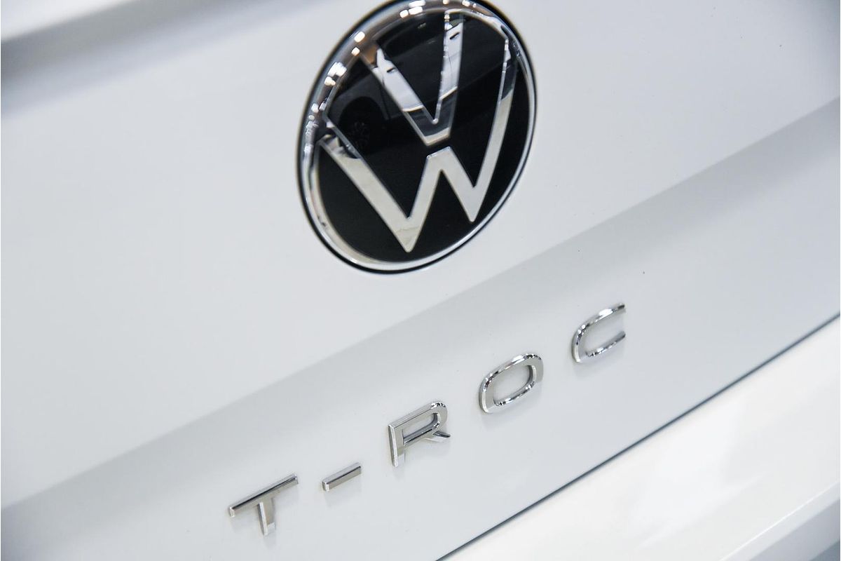 2022 Volkswagen T-Roc 140TSI R-Line D11