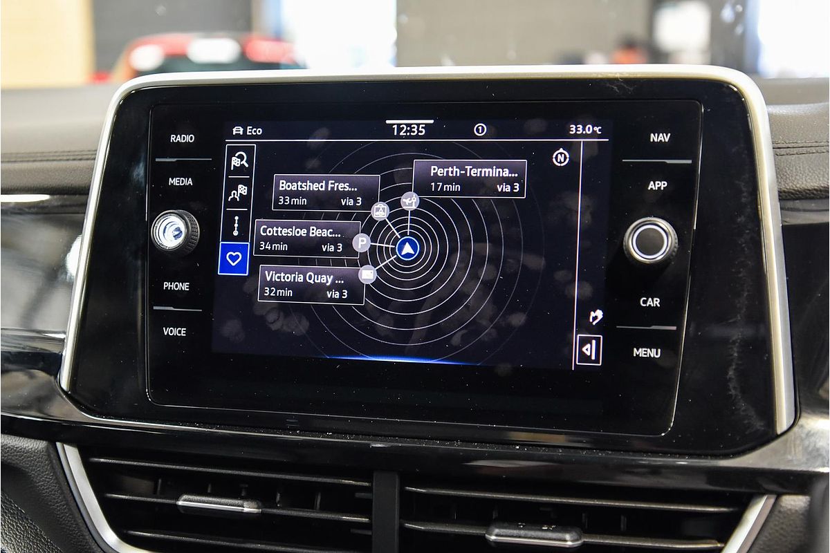2022 Volkswagen T-Roc 140TSI R-Line D11