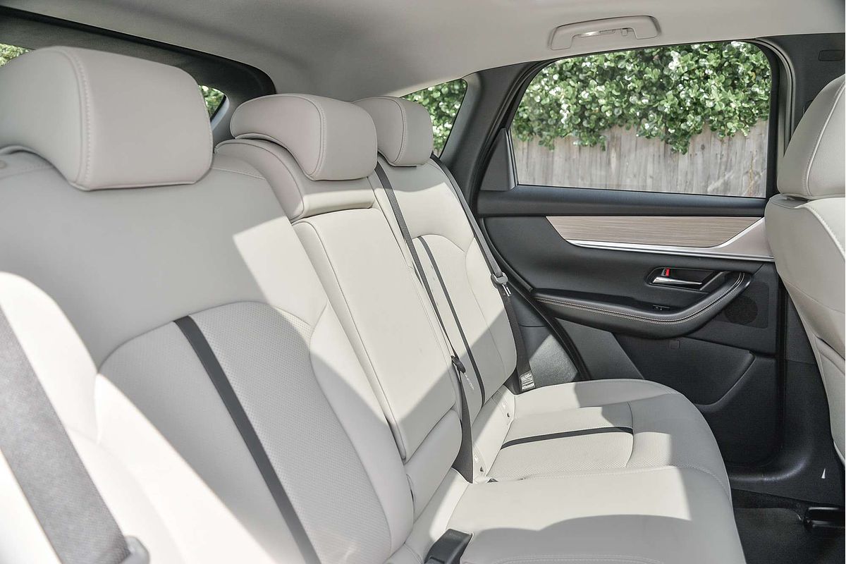2024 Mazda CX-60 D50e GT KH Series