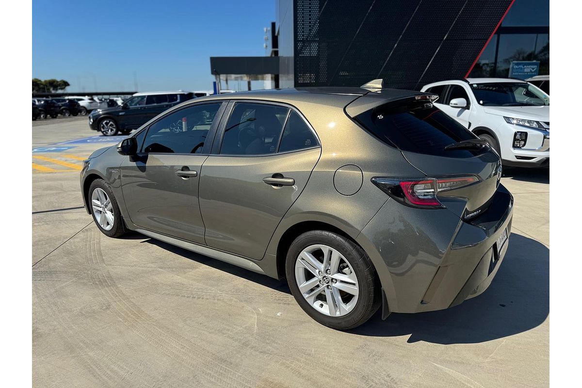 2018 Toyota Corolla Ascent Sport Hybrid ZWE211R