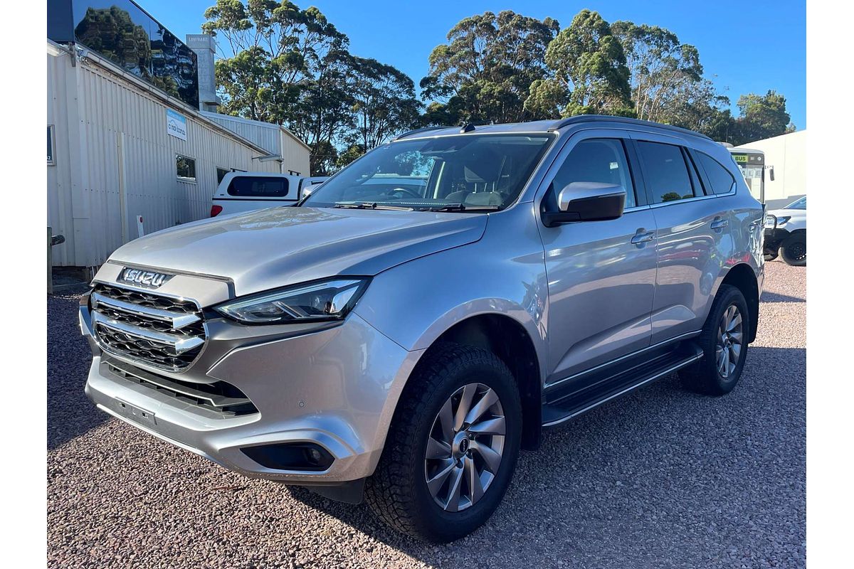 2022 Isuzu MU-X LS-U