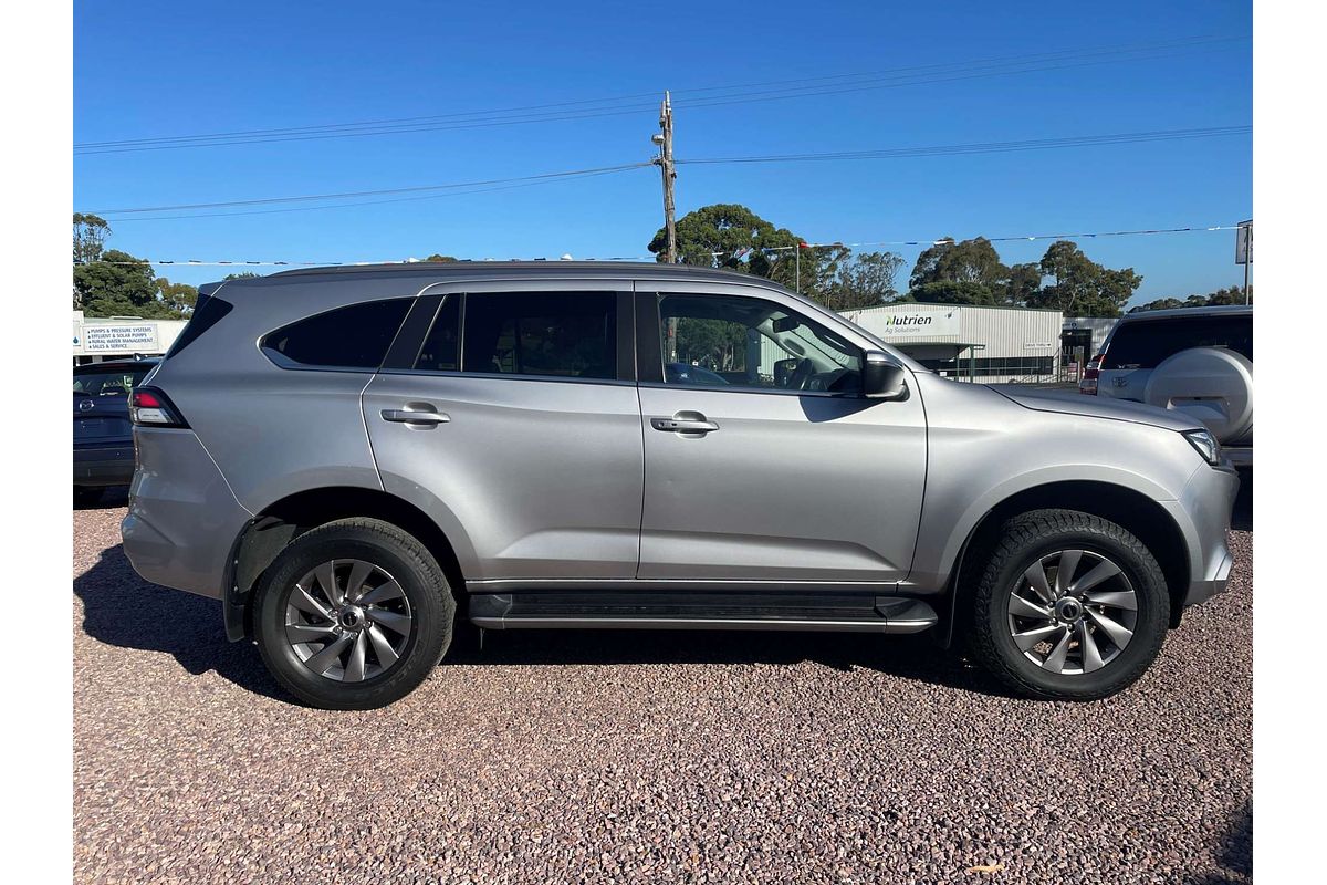 2022 Isuzu MU-X LS-U