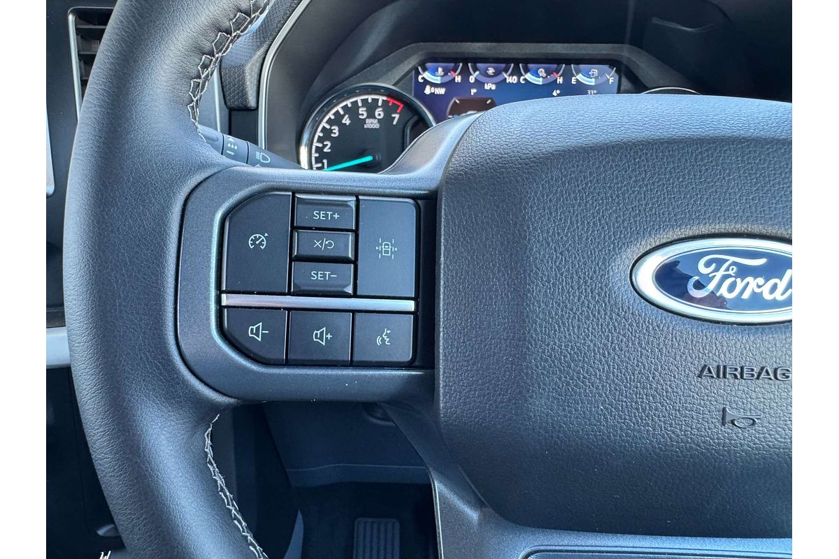 2023 Ford F-150 XLT 4X4 SWB