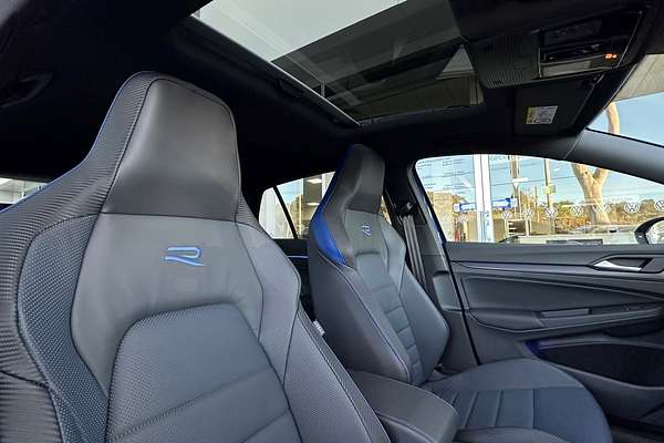 2024 Volkswagen Golf R 8