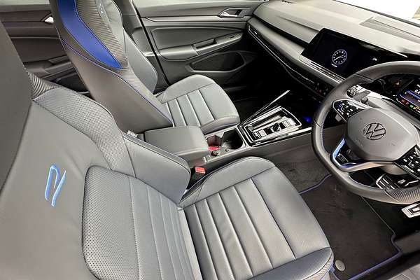2024 Volkswagen Golf R 8