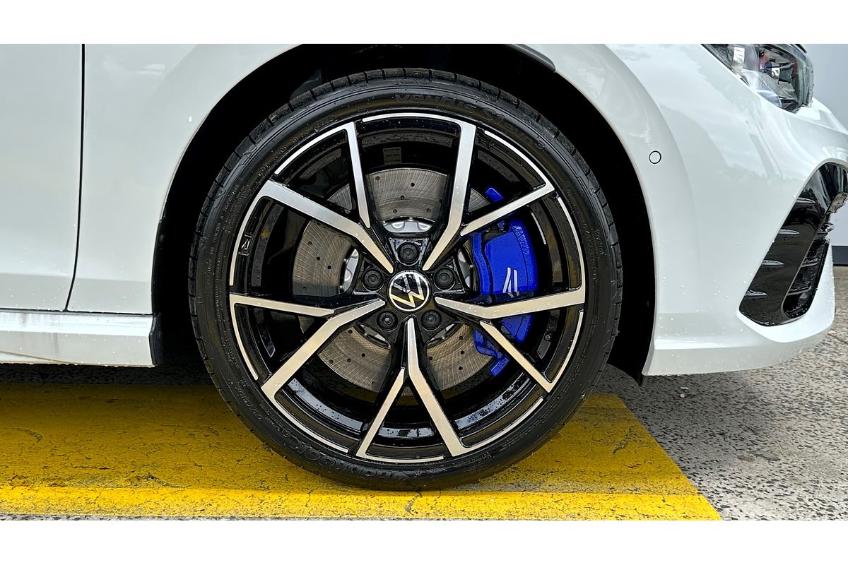 2024 Volkswagen Golf R 8