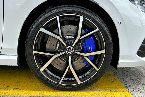 2024 Volkswagen Golf R 8