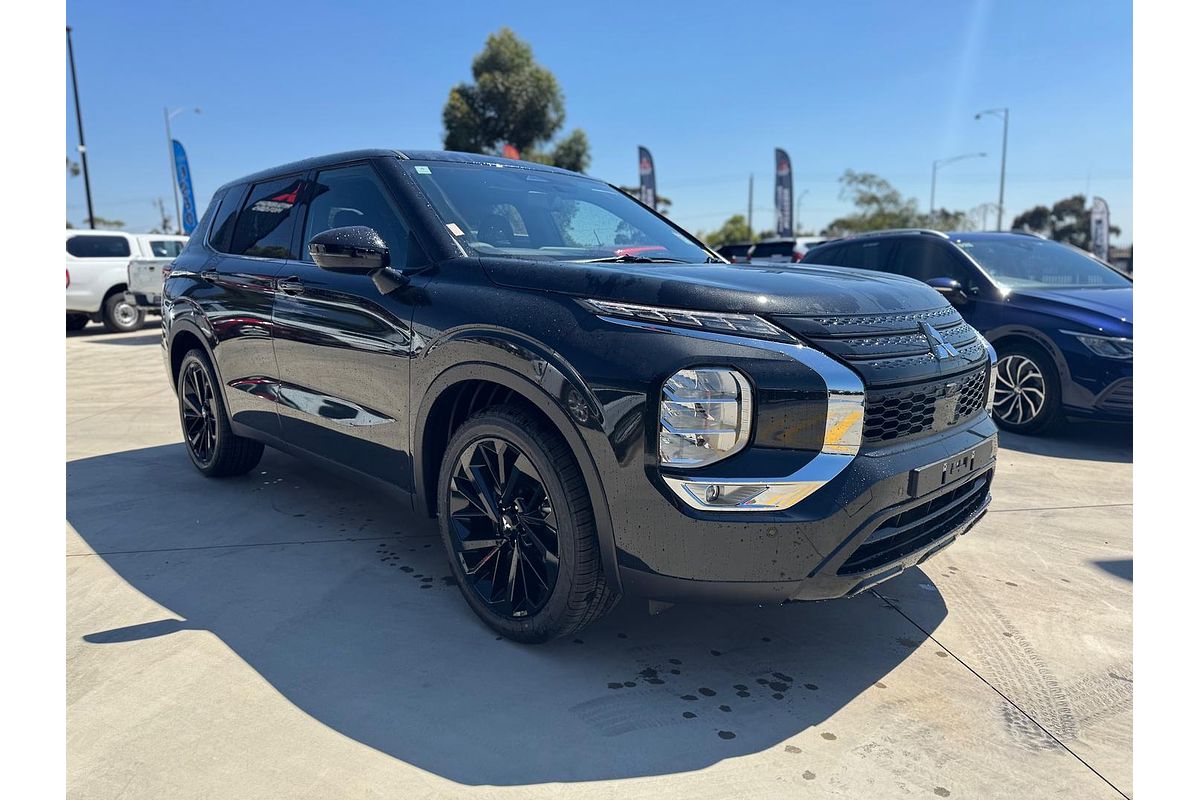 2024 Mitsubishi Outlander Black Edition ZM