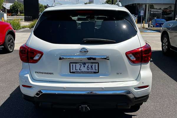 2017 Nissan Pathfinder ST R52 Series II